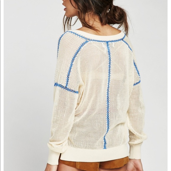 New! Wildfox Awesomely Rad Becca Sweater size M - Picture 2 of 5